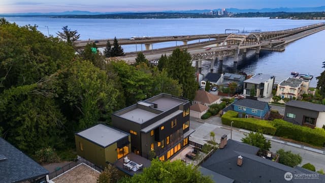 Property photo for 1417 36th Avenue S, Seattle