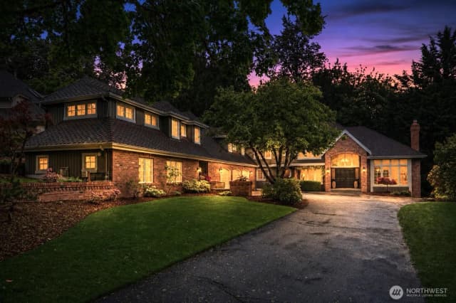 Property photo for 18138 Ne 130th Place, Redmond